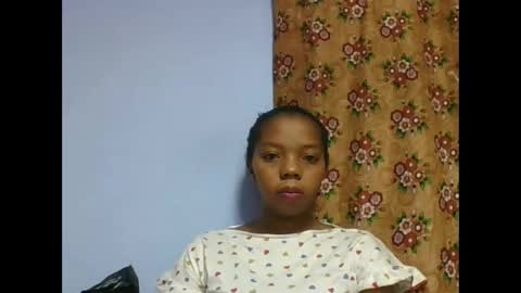 Snapshot of rosah225127 chatting on 04.15.26 rosah225127 online show from 04.15.26