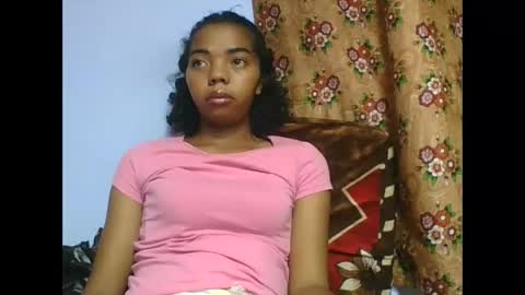 Snapshot of rosah225127 chatting on 04.20.26 rosah225127 online show from 04.20.26