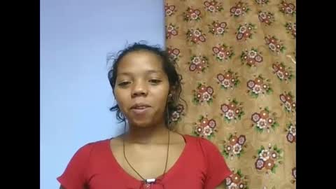 Snapshot of rosah225127 chatting on 05.14.26 rosah225127 online show from 05.14.26