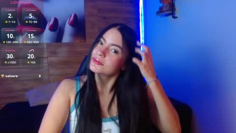 Snapshot of rosaliea chatting on 05.23.26 R O S A L I A online show from 05.23.26
