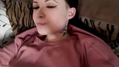 Alicia online show from 10.18.25