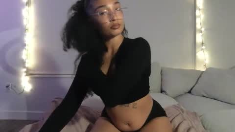 Rosalina online show from 04.04.26