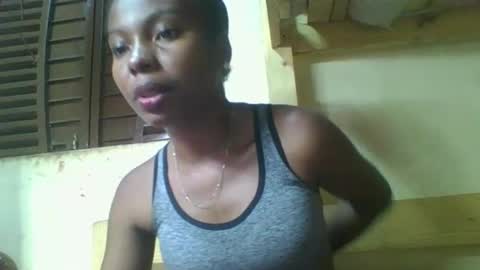 Snapshot of rosalinda933 chatting on 02.26.26 Rosalinda online show from 02.26.26