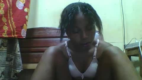 Snapshot of rosalinda933 chatting on 03.18.26 Rosalinda online show from 03.18.26