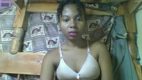 Snapshot of rosalinda933 chatting on 03.24.26 Rosalinda online show from 03.24.26