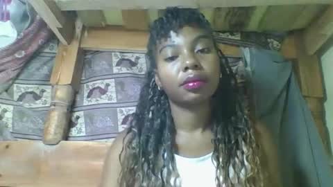 Snapshot of rosalinda933 chatting on 03.25.26 Rosalinda online show from 03.25.26