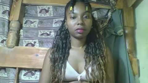 Snapshot of rosalinda933 chatting on 03.28.26 Rosalinda online show from 03.28.26