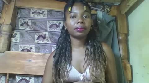 Snapshot of rosalinda933 chatting on 03.29.26 Rosalinda online show from 03.29.26