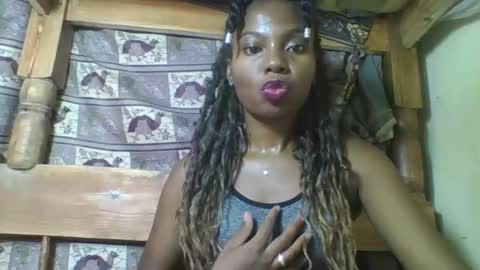 Snapshot of rosalinda933 chatting on 04.06.26 Rosalinda online show from 04.06.26