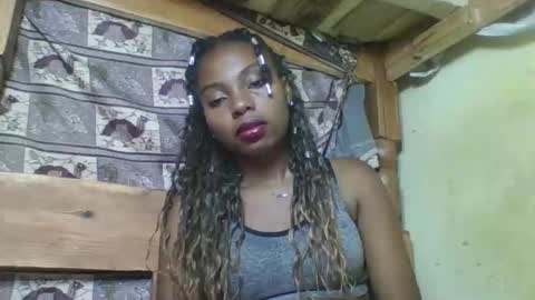Snapshot of rosalinda933 chatting on 04.10.26 Rosalinda online show from 04.10.26