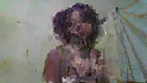 Snapshot of rosalinda933 chatting on 05.13.26 Rosalinda online show from 05.13.26