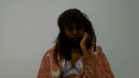 Snapshot of rosalinda933 chatting on 07.12.26 Rosalinda online show from 07.12.26