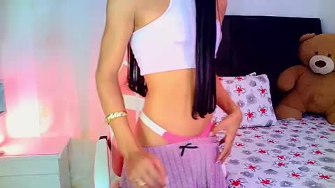 Snapshot of rosalindasexy chatting on 04.23.26 Rosalinda online show from 04.23.26