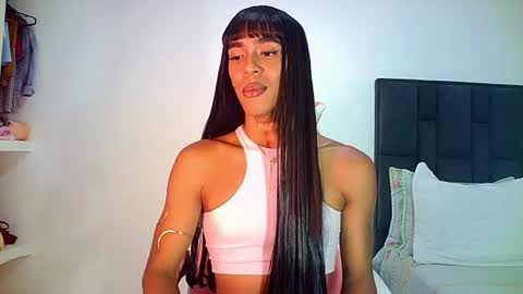 Snapshot of rosalindasexy chatting on 06.24.26 Rosalinda online show from 06.24.26