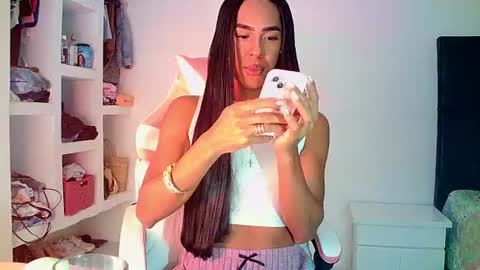 Snapshot of rosalindasexy chatting on 07.14.26 Rosalinda online show from 07.14.26