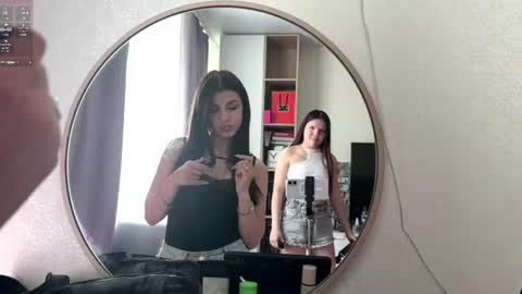Snapshot of rosalindazahm chatting on 06.21.26 Nicole online show from 06.21.26