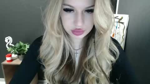 Rosalina online show from 05.22.26