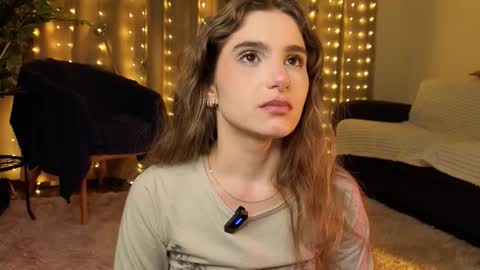 Snapshot of rosalvaulman chatting on 03.07.26 Kylie online show from 03.07.26