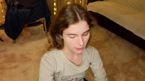 Snapshot of rosalvaulman chatting on 04.09.26 Kylie online show from 04.09.26