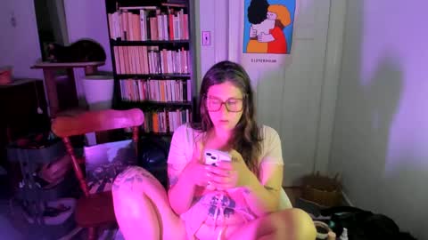 Snapshot of rose257044 chatting on 09.11.25 rose257044 online show from 09.11.25