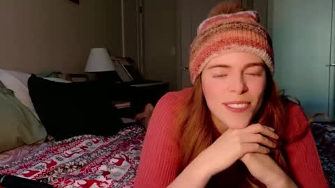 Snapshot of rose77782 chatting on 12.17.24 rose77782 online show from 12.17.24