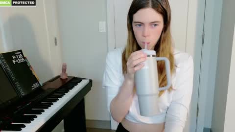 Snapshot of rose77782 chatting on 02.13.25 rose77782 online show from 02.13.25