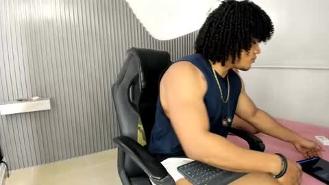 Snapshot of rose_bluet chatting on 05.01.26 Rose online show from 05.01.26