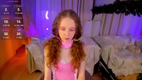 Snapshot of rose_charming_ chatting on 12.23.24 Rose online show from 12.23.24