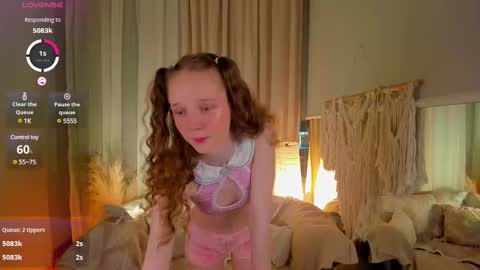 Snapshot of rose_charming_ chatting on 02.26.25 Rose online show from 02.26.25