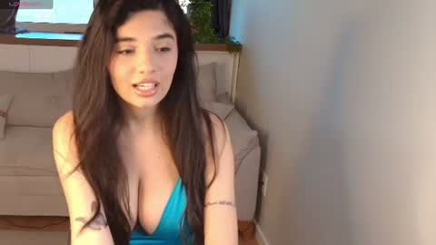 Snapshot of rose_desiree chatting on 06.12.26 Rose online show from 06.12.26