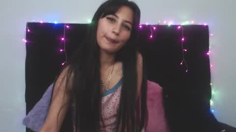 Snapshot of rose_smiley1 chatting on 02.27.25 Rose online show from 02.27.25