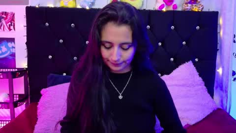 Snapshot of rose_smiley1 chatting on 09.25.25 Rose online show from 09.25.25