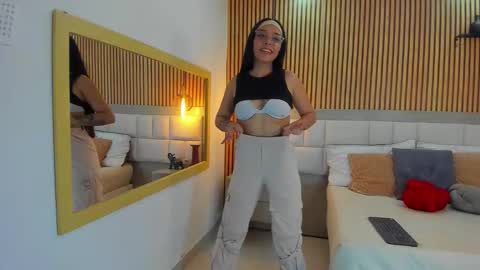 roseaurora online show from 11.08.25