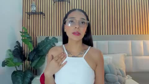 roseaurora online show from 02.10.26