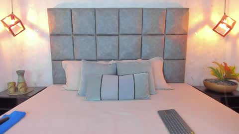 roseaurora online show from 04.08.26