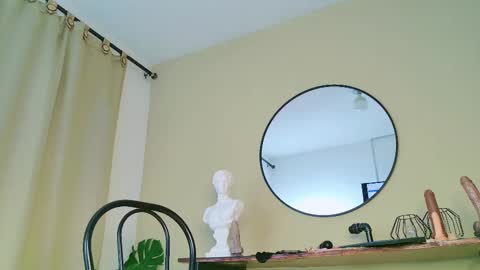 Snapshot of rosedelic chatting on 02.14.25 rosedelic online show from 02.14.25