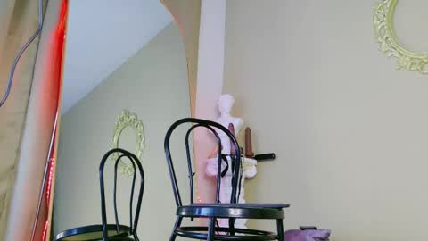 Snapshot of rosedelic chatting on 02.28.25 rosedelic online show from 02.28.25