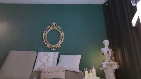 Snapshot of rosedelic chatting on 12.20.25 rosedelic online show from 12.20.25