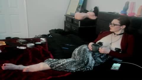 Snapshot of rosehatter chatting on 02.15.25 Rose Hatter online show from 02.15.25