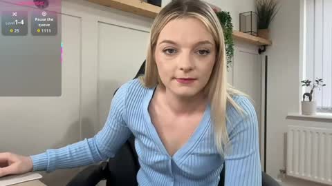 Snapshot of rosekate97 chatting on 04.28.26 rose97 online show from 04.28.26