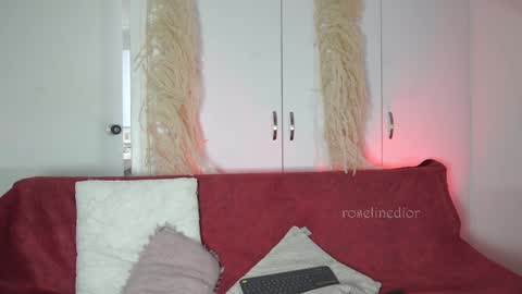 Lyla OF roselinedior online show from 11.04.25