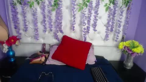 Julieta online show from 12.10.24