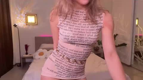 Snapshot of roselyn_rose chatting on 03.05.26 Roselyn online show from 03.05.26