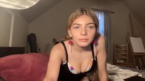 Snapshot of rosemetal chatting on 03.21.26 Rose Metal 3 online show from 03.21.26