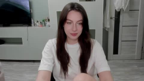 Snapshot of rosepage chatting on 04.24.26 Julia online show from 04.24.26