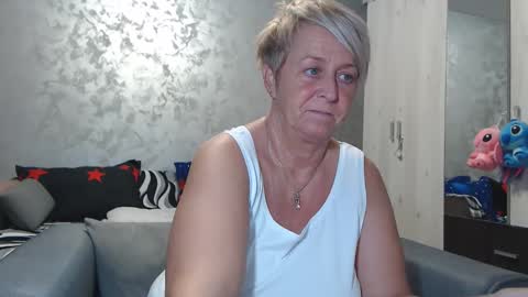 Lovepinklilly online show from 01.13.26