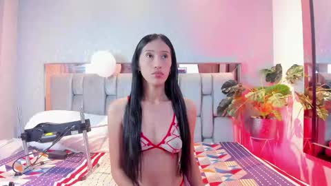 Snapshot of rosetemple chatting on 02.15.26 Rose online show from 02.15.26