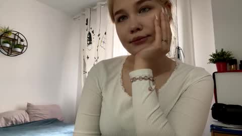 Freya online show from 03.17.26