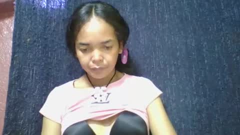 Snapshot of rosia685234 chatting on 03.01.25 rosia685234 online show from 03.01.25