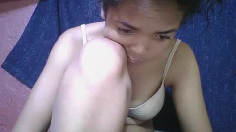 rosia685234 online show from 11.28.25